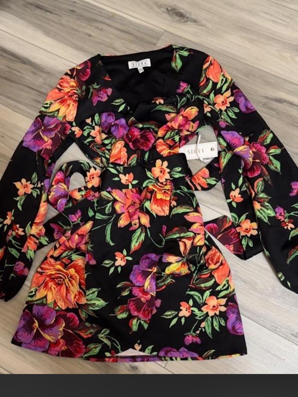 Siena Floral Print Long Bell Sleeve Sheath Mini Dress Size 2